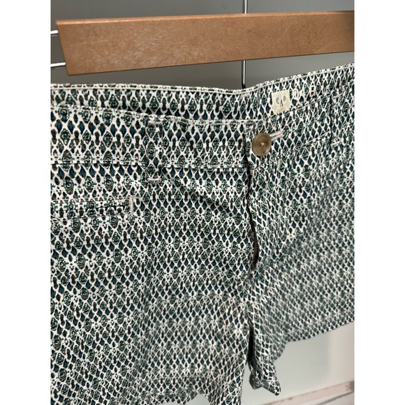 Gap‎ Peacock Pattern Shorts Size 4 - Picture 2 of 10